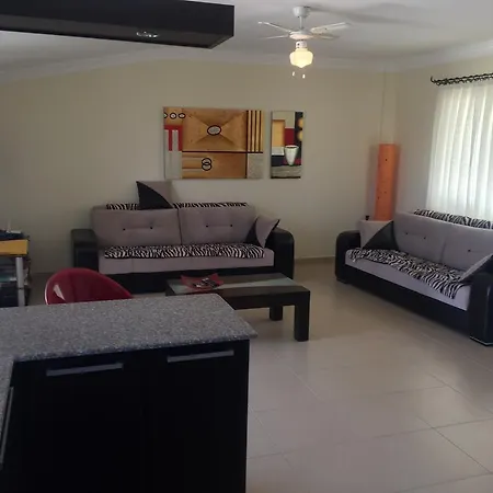 Aqua Vista A10 Apartment *