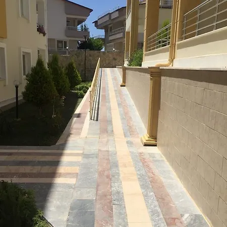 Aqua Vista A10 Apartment *